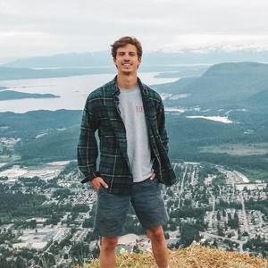 Meet your Posher, Connor